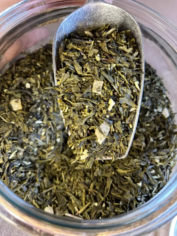 Sencha Ananasowa - herbata zielona z dodatkami - obrazek 2