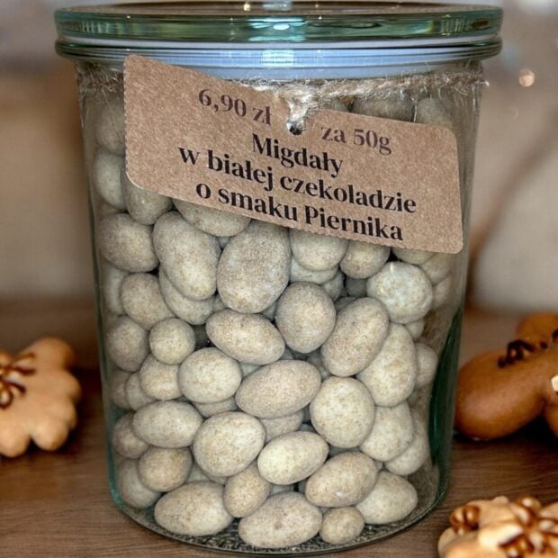 Esencja Sanok - Migdały w Białej Czekoladzie Piernikowe - zdjęcie poglądowe