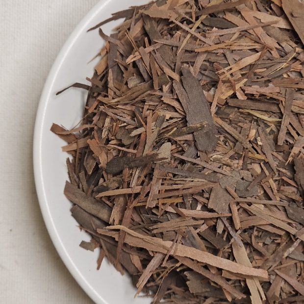 Susz Lapacho na talerzyku.