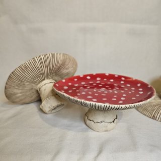 Patery w kształcie muchomorów.